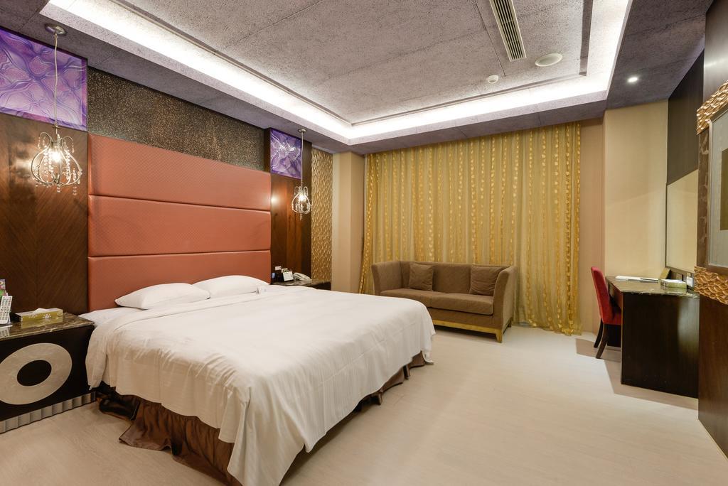 R7 Hotel Kaohsiung Room photo